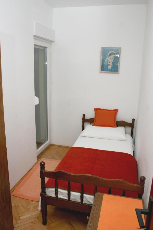 Apartments With A Parking Space Bilo, Primosten - 12868 Extérieur photo