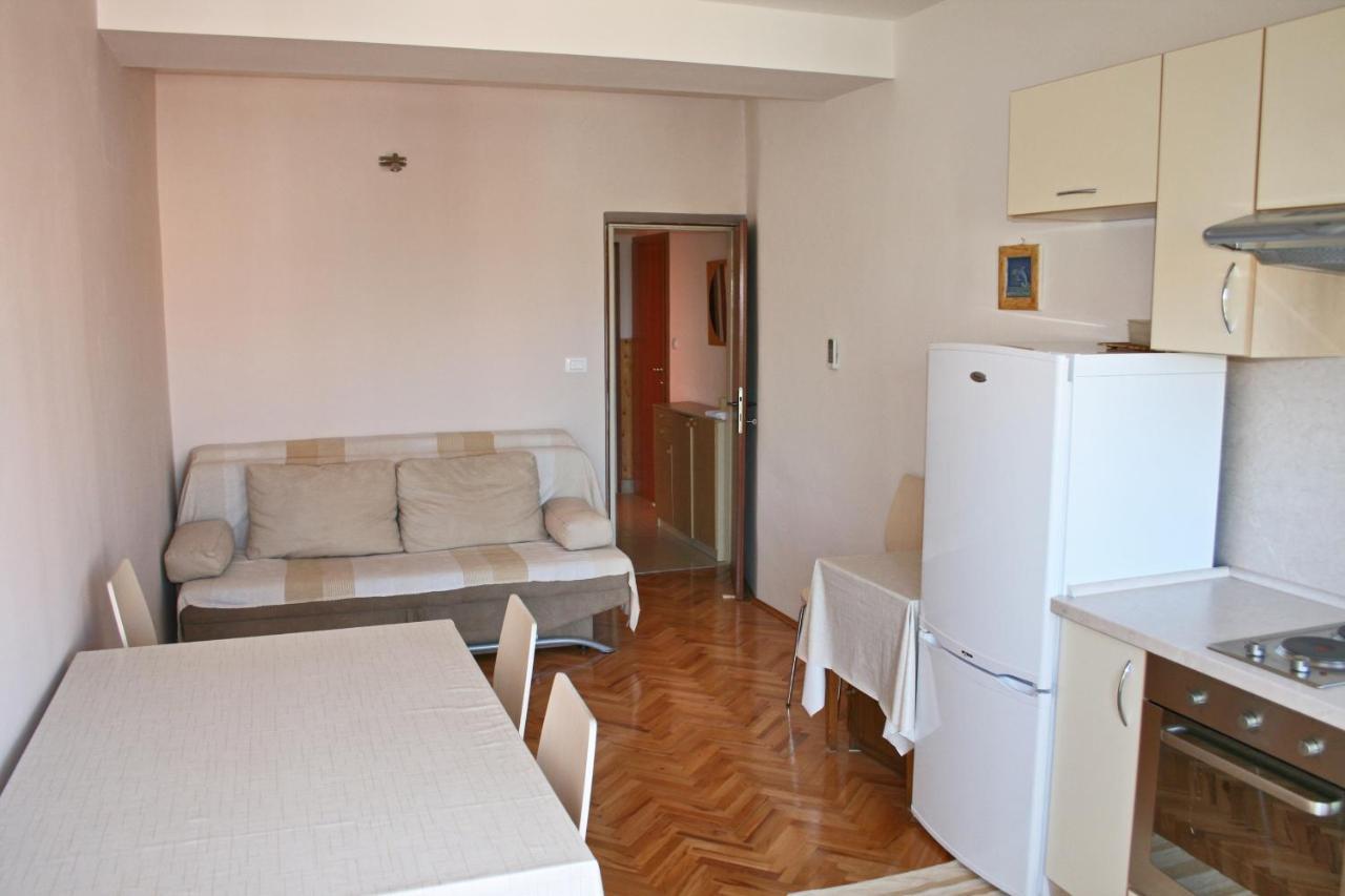 Apartments With A Parking Space Bilo, Primosten - 12868 Extérieur photo